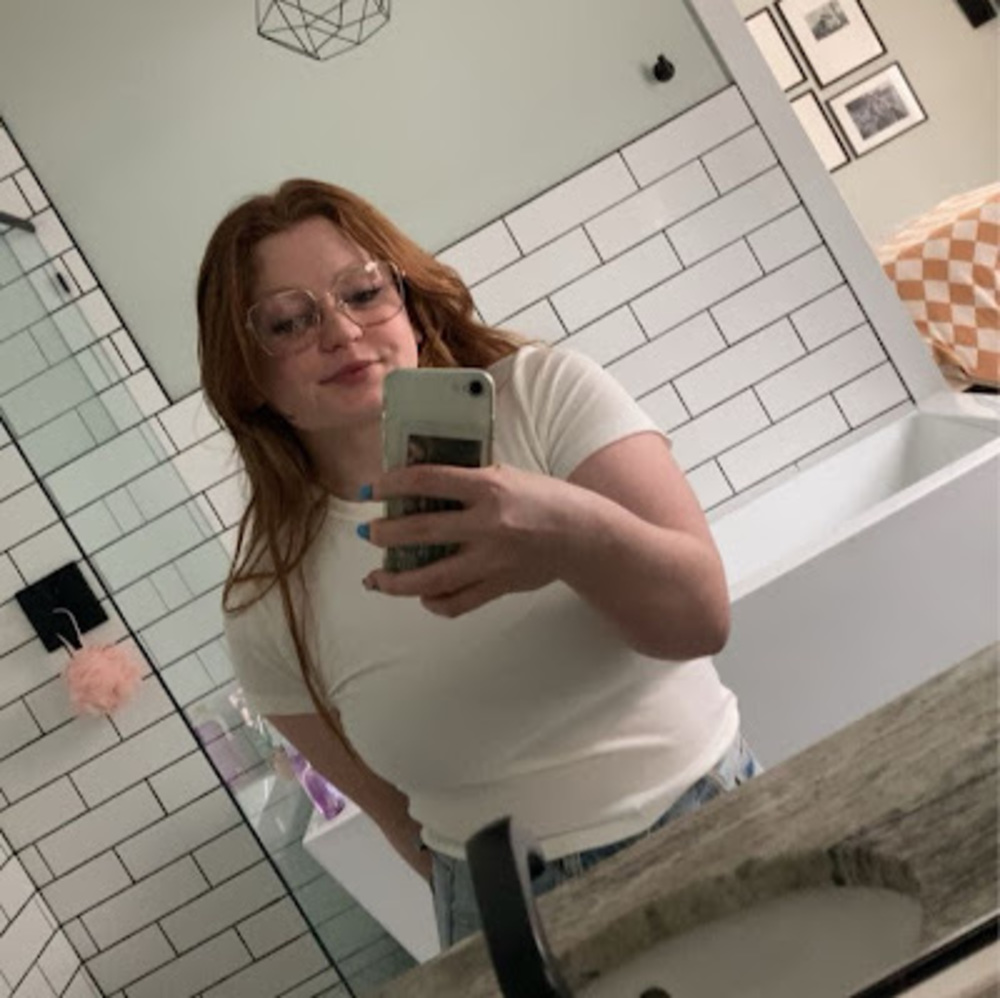 Meet your Posher, Macie